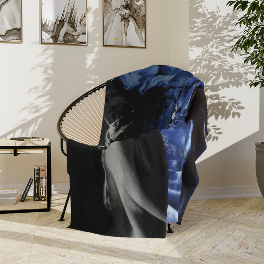 Julius Caesar and Venus Luxury Blanket - Divine Authority Comfort