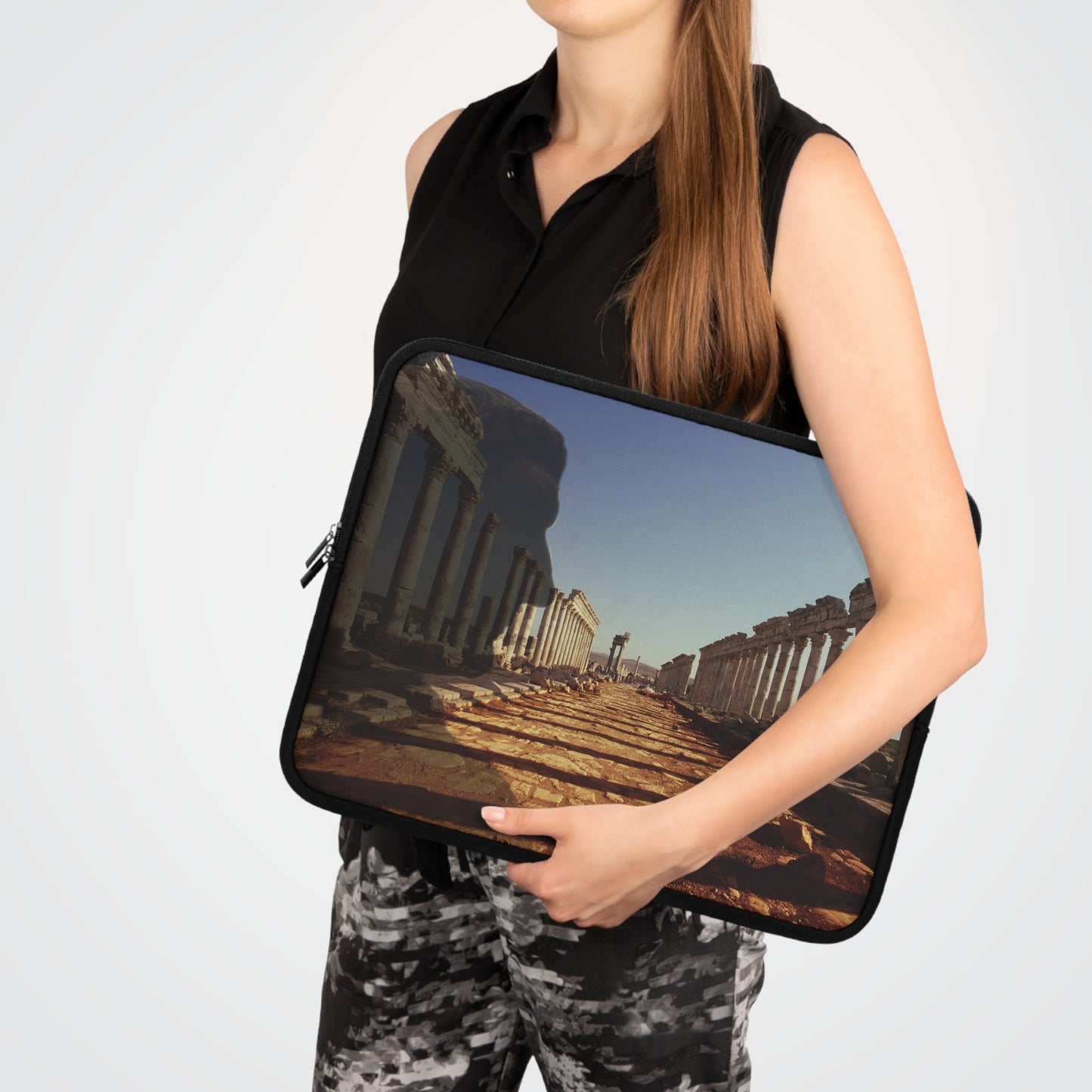 Traiano In The Colonnade Of Apamea Laptop Sleeve