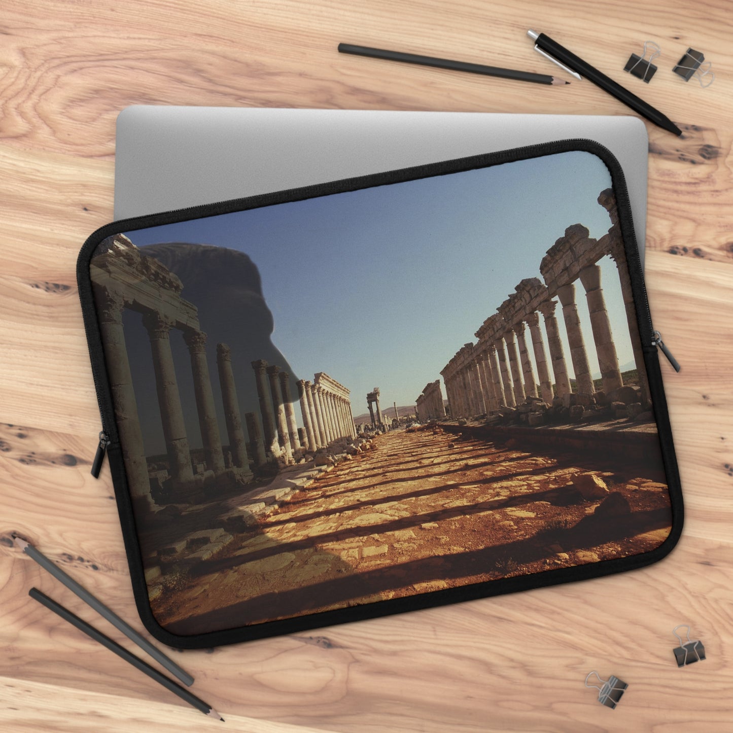 Traiano In The Colonnade Of Apamea Laptop Sleeve