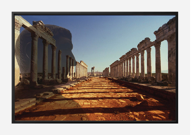 Traiano  In The Colonnadeof Apamea Canvas Print