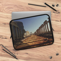 Traiano In The Colonnade Of Apamea Laptop Sleeve
