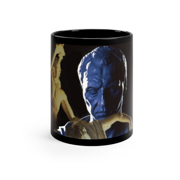 Julius Caesar and the Dying Galata black mug by Storaro Art Collection - Caesar portrait with Dying Gaul sculpture in dramatic blue-gold lighting on sophisticated ceramic drinkware
